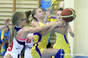 Trops Kartuzy - VBW GTK Gdynia 153:14, kolejne zwyciestwo seniorów BAT-u i inne koszykarskie mecze weekendu