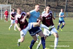 Przedostatni w tym roku mecz Przodkowa, ostatnie spotkanie Raduni, derby Kaszubia - Cartusia w Kościerzynie