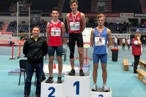 Marcin Kowalski z GKS-u Żukowo halowym mistrzem Polski U18 w biegu na 2000 m