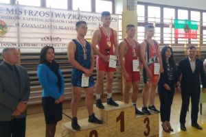 Zapaśnicy Cartusii z medalami Mistrzostw Zrzeszenia LZS i Turnieju Kwalifikacyjnego Młodziczek