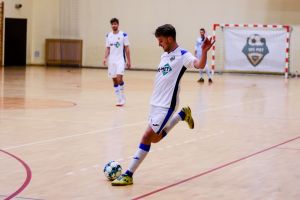 Beniaminek 03 Starogard Gd. - We - Met Futsal Club. Pierwsze zwycięstwo zespołu z Kamienicy Królewskiej w II lidze