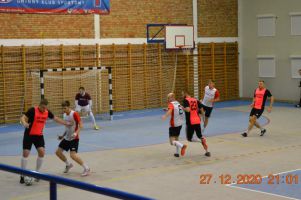 Starcie na szczycie i przerwany mecz na zakończenie rundy w Żukowskiej Lidze Futsalu