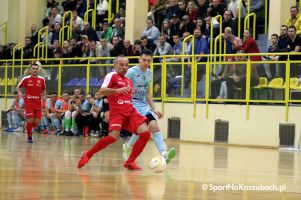 Mecz Pucharu Polski w Futsalu We - Met  Dynamik w czwartek w Sierakowicach