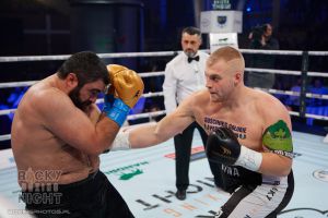 Gala bosku Rocky Boxing Night w Stężycy już 19 marca. Powalczą Meyna i Bizewski