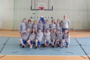 UKS Bat trzeci w turnieju ligi koszykarek U11 w Kartuzach
